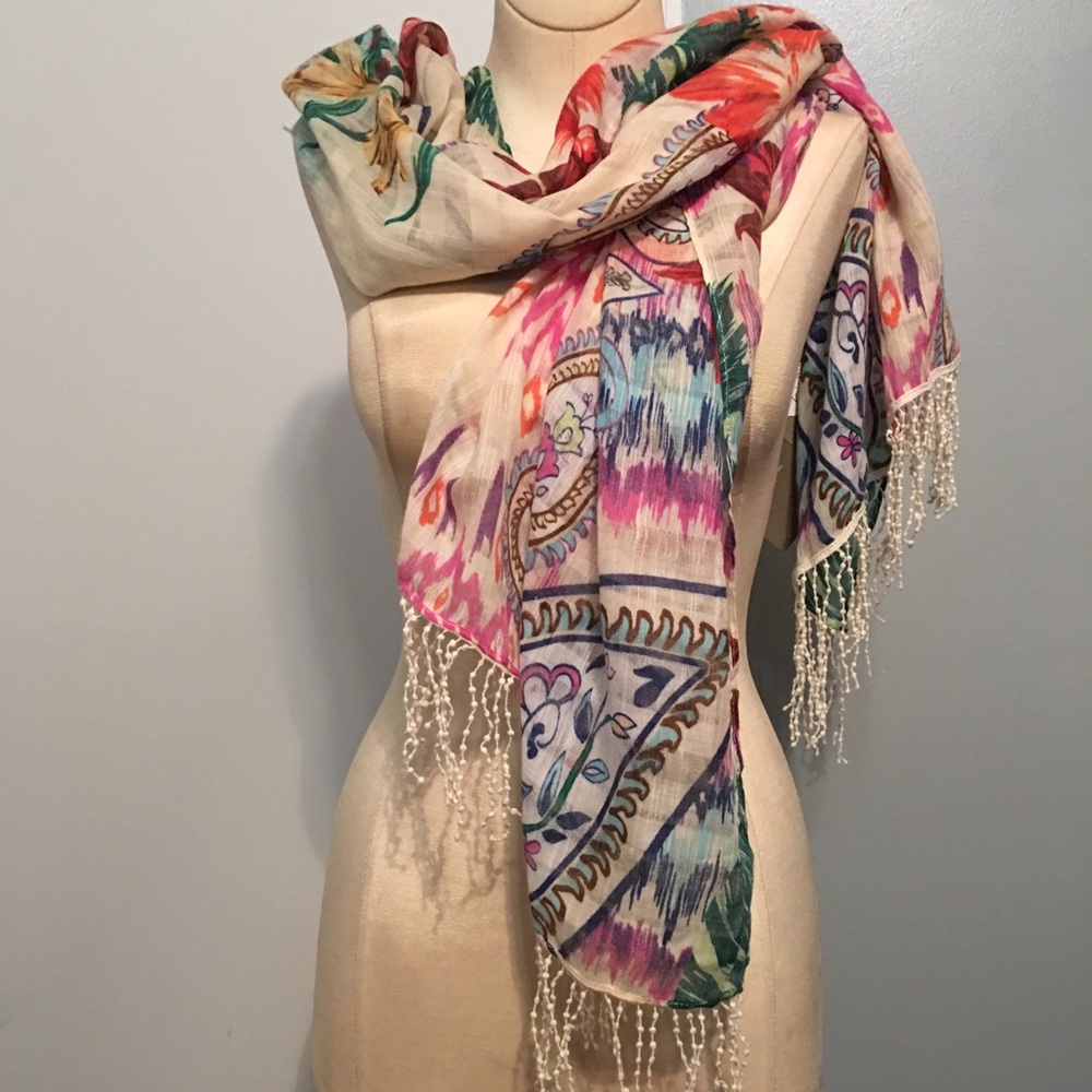 Chico’s the oblong printed multi scarf